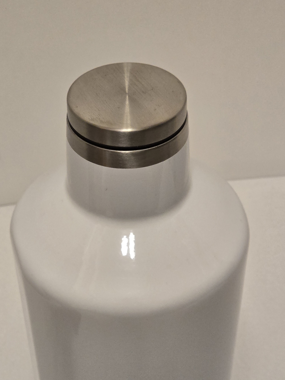 Corkcicle Gloss White Stainless Steel Canteen - Picture 4 of 9